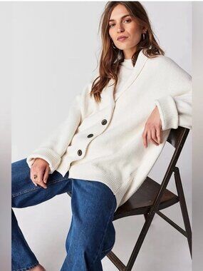 FREE PEOPLE Womens XS Cream Oversized Cardigan Sweater